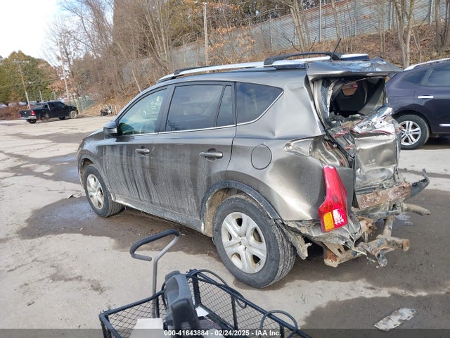 Toyota RAV4 LE 2015 JTMBFREV5FD126288 Image 3