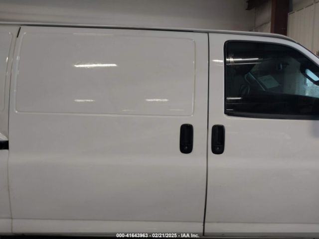 1GTW7AFP1P1106073 GMC Savana Cargo Rwd 2500 Regular Wheelbase Work Van