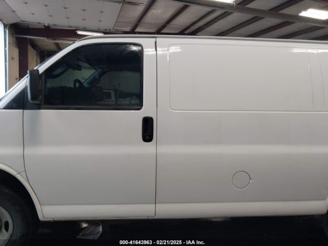 1GTW7AFP1P1106073 GMC Savana Cargo Rwd 2500 Regular Wheelbase Work Van