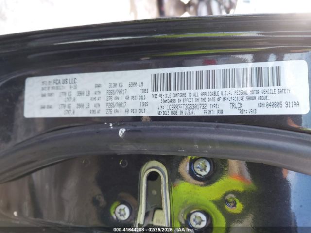 1C6RR7FT3GS301732 RAM 1500 Express