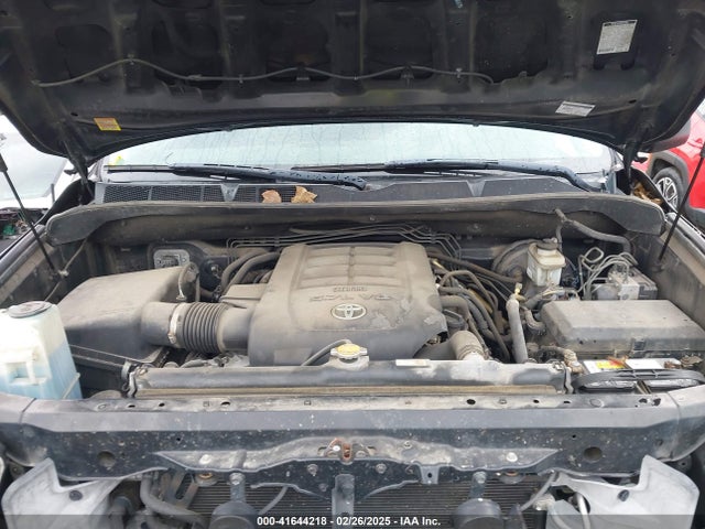 Продаж на аукціоні авто 2012 Toyota Tundra Grade 5.7l V8, vin: 5TFUW5F11CX220045, номер лоту: 41644218