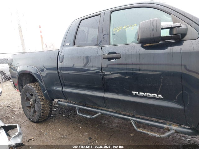 Продаж на аукціоні авто 2012 Toyota Tundra Grade 5.7l V8, vin: 5TFUW5F11CX220045, номер лоту: 41644218