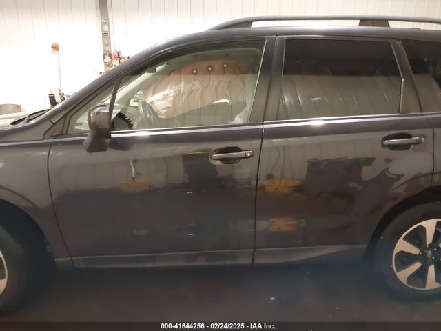 Subaru Forester 2.5i Premium 2018 JF2SJAEC6JH497302 Image 14
