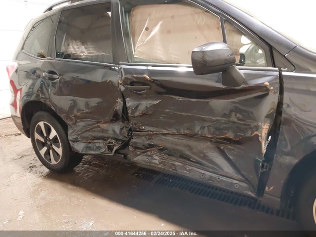 Subaru Forester 2.5i Premium 2018 JF2SJAEC6JH497302 Image 6