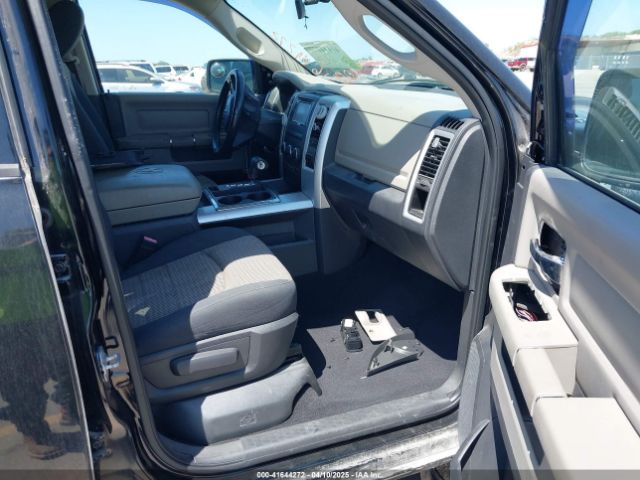 2012 RAM 1500 1C6RD6GT5CS224170 Photo 4