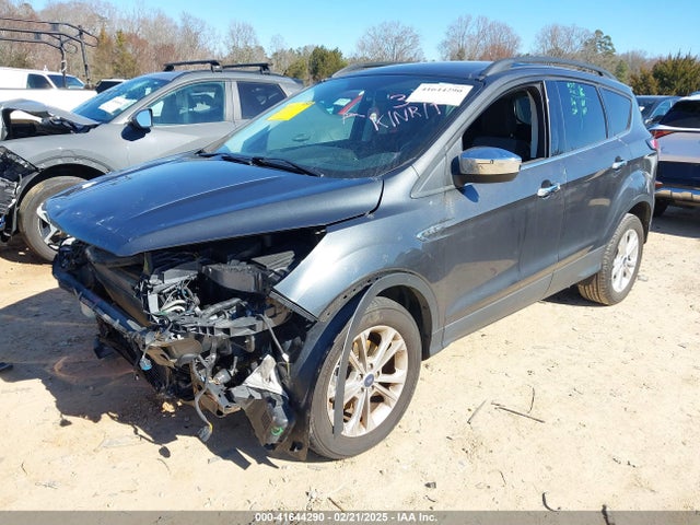 1FMCU0GD0JUA53619 Ford ESCAPE SE