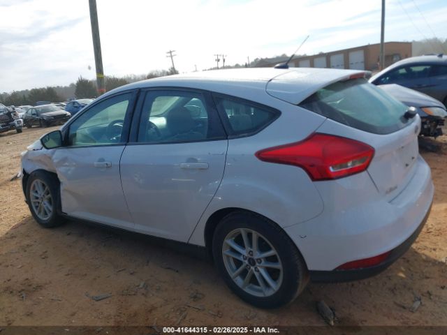 1FADP3K21HL259559 Ford FOCUS SE