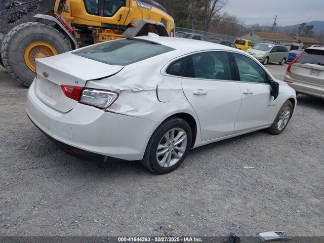 1G1ZD5ST6JF185582 Chevrolet MALIBU LT