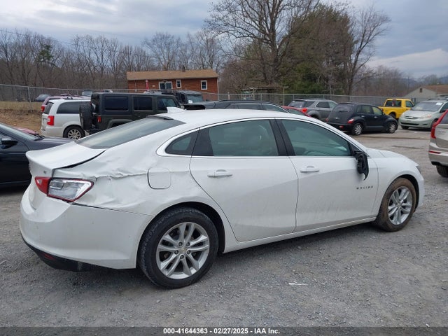 1G1ZD5ST6JF185582 Chevrolet MALIBU LT