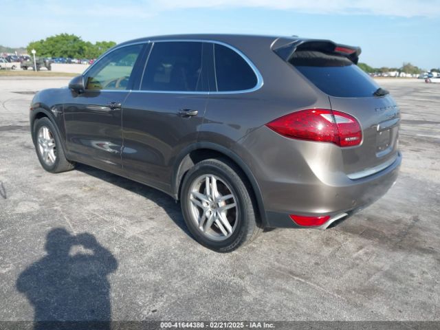 2011 PORSCHE CAYENNE HYBRID WP1AE2A29BLA94414 Photo 2