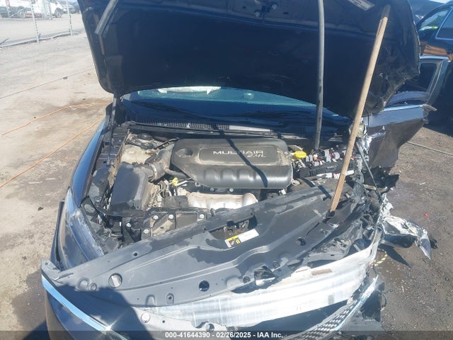 Chrysler 200 Limited 2015 1C3CCCAB1FN626906 Image 10