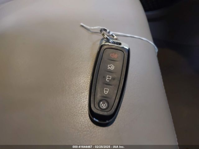 1FMCU9J94GUC79910 Ford Escape Titanium