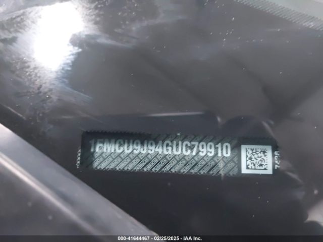1FMCU9J94GUC79910 Ford Escape Titanium