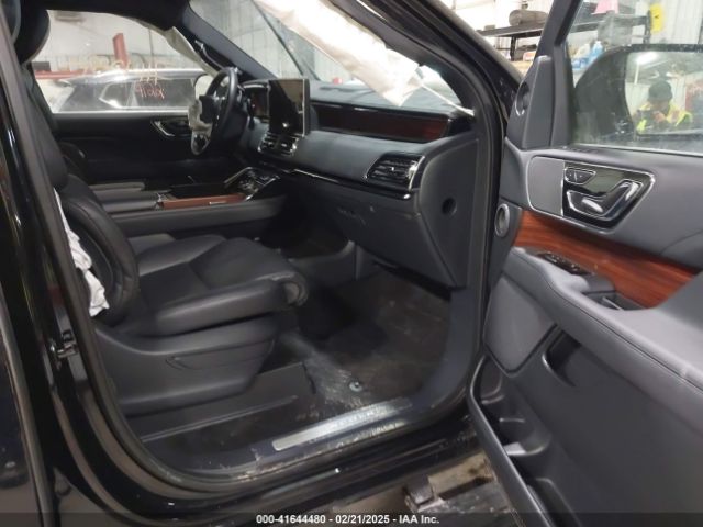 5LMJJ3NG7REL21633 Lincoln Navigator Premiere L