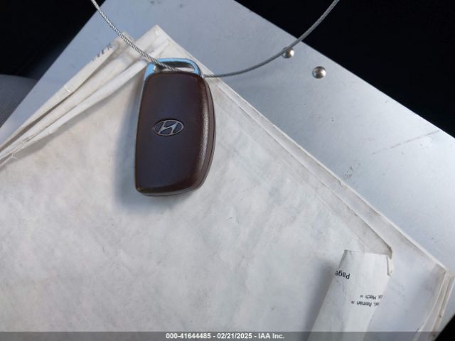KMHD84LF6HU104395 Hyundai ELANTRA SE