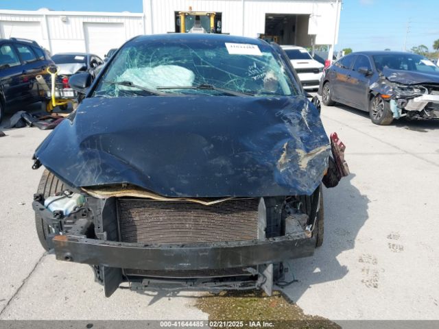 KMHD84LF6HU104395 Hyundai ELANTRA SE