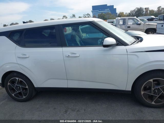 KNDJ33AU8P7849230 KIA SOUL EX