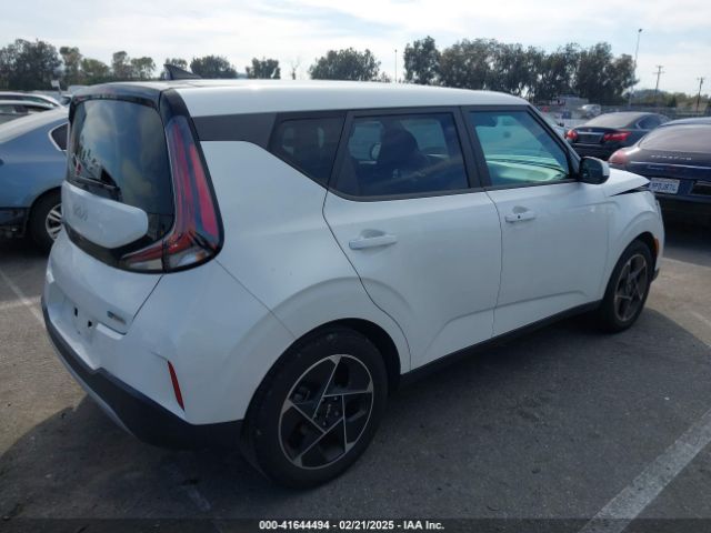 KNDJ33AU8P7849230 KIA SOUL EX