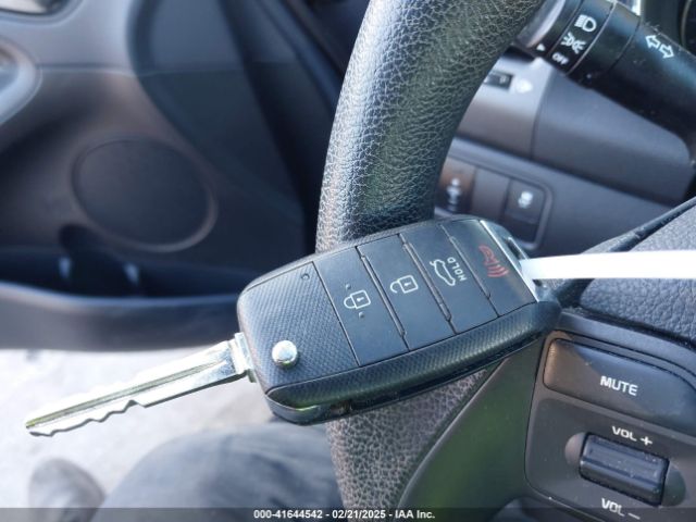 KNAFK4A62G5454145 KIA FORTE LX