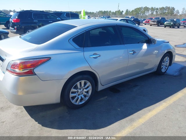 Nissan Altima 2.5 S 2014 1N4AL3AP2EC162894 Image 4