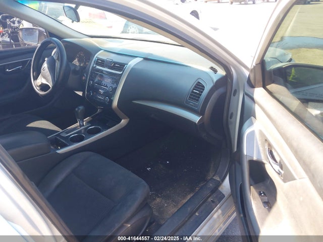 Nissan Altima 2.5 S 2014 1N4AL3AP2EC162894 Image 5