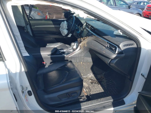 4T1B61HK7JU119043 Toyota CAMRY XSE