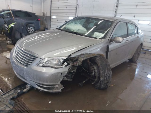 2013 CHRYSLER 200 1C3CCBBB5DN602677 Photo 1