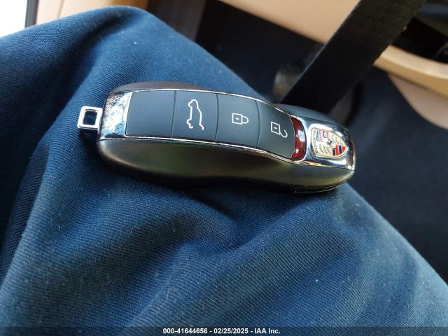 WP1AA2A58PLB05187 Porsche Macan T