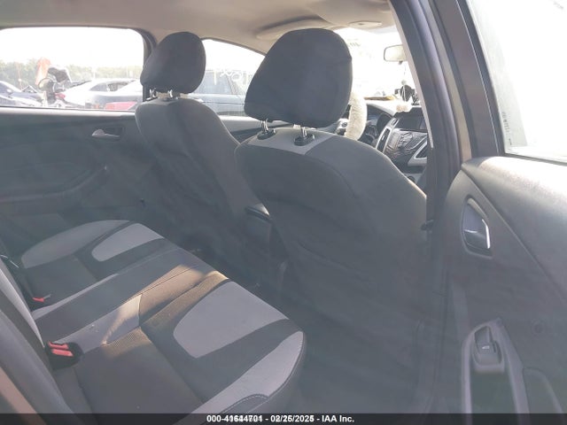 Ford Focus 2014 1FADP3F2XEL344695 Image 8