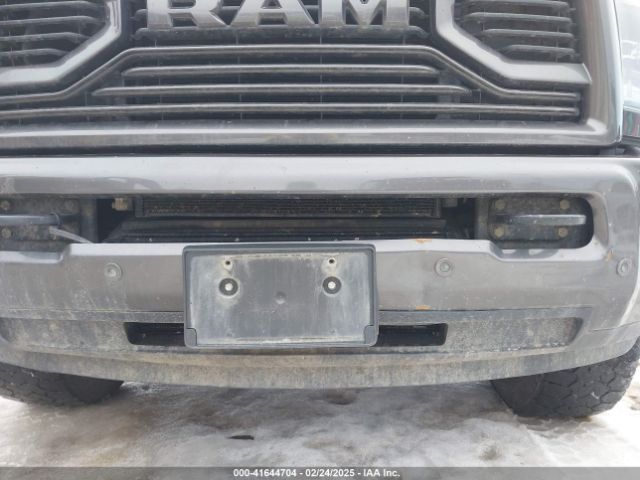 3C6UR5NLXJG285897 RAM 2500 Laramie Mega Cab 4x4 6'4 Box