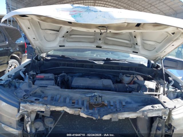 3GCPWBEH4KG240304 Chevrolet Silverado 1500 Custom