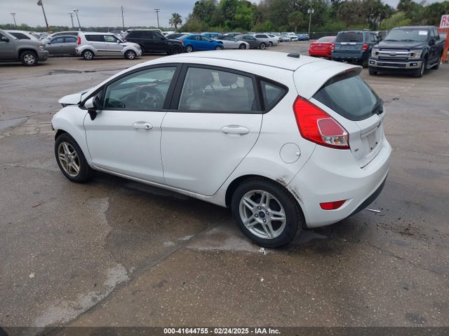 Ford FIESTA SE 2019 3FADP4EJ6KM157608 Image 3