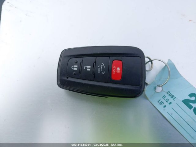 2T3N1RFVXKW071165 Toyota Rav4 Limited