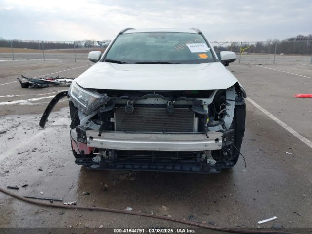 2T3N1RFVXKW071165 Toyota Rav4 Limited