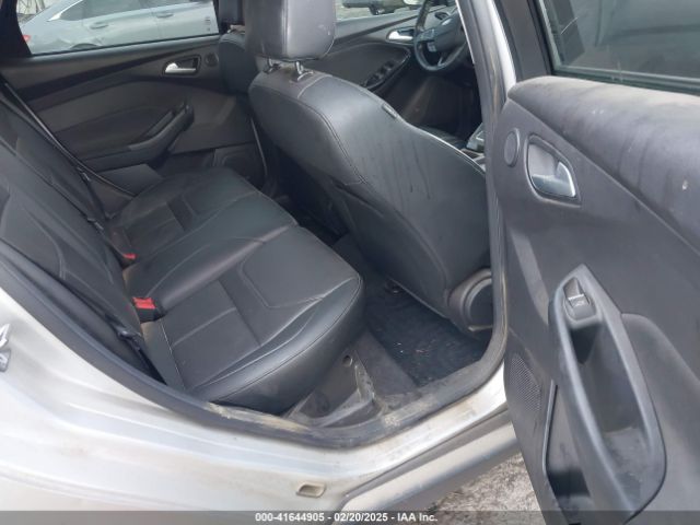 1FADP3N28HL264222 Ford Focus Titanium