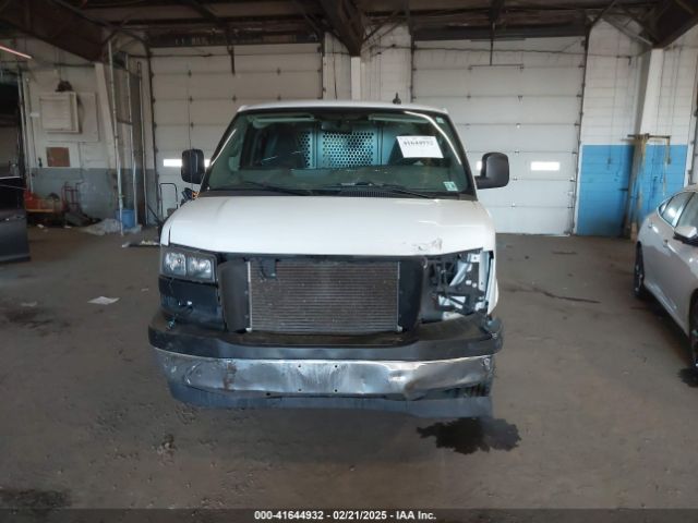 1GTW7AFP2M1189251 GMC Savana Cargo Rwd 2500 Regular Wheelbase Work Van