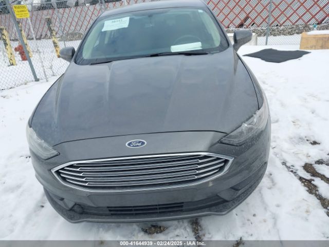 3FA6P0H78JR275162 Ford FUSION SE