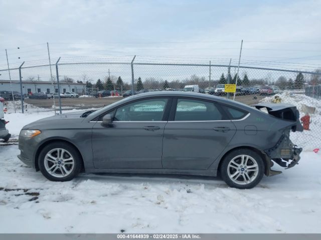 3FA6P0H78JR275162 Ford FUSION SE