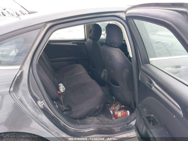 3FA6P0H78JR275162 Ford FUSION SE