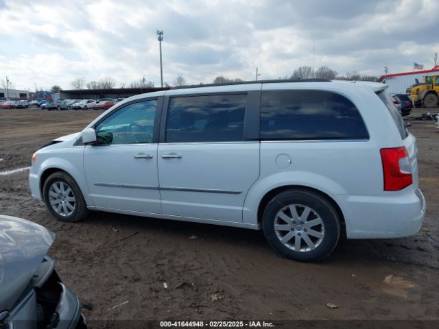 2C4RC1BG9GR113573 Chrysler Town & Country Touring