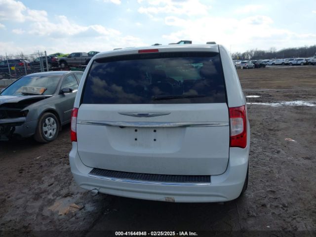 2C4RC1BG9GR113573 Chrysler Town & Country Touring