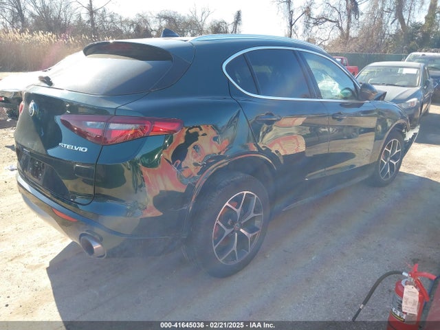 2021 ALFA ROMEO STELVIO ZASPAKBN1M7D09674 Photo 3