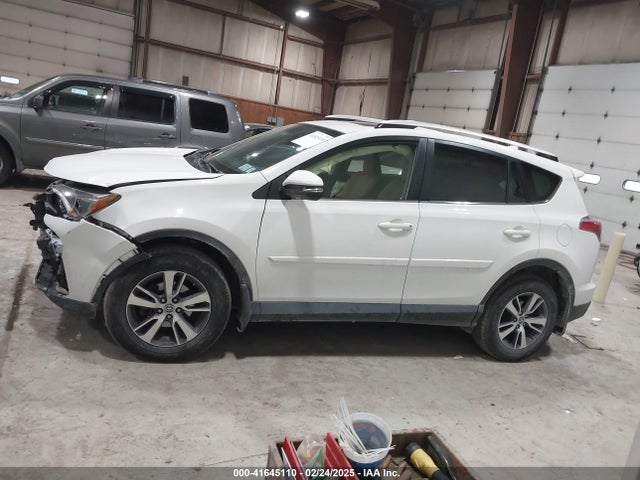 Toyota Rav4 Xle 2016 JTMRFREV1GJ093677 Image 15