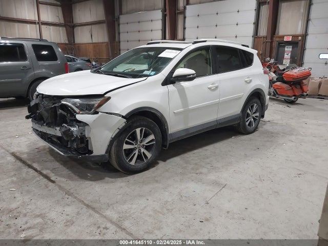 Toyota Rav4 Xle 2016 JTMRFREV1GJ093677 Image 2