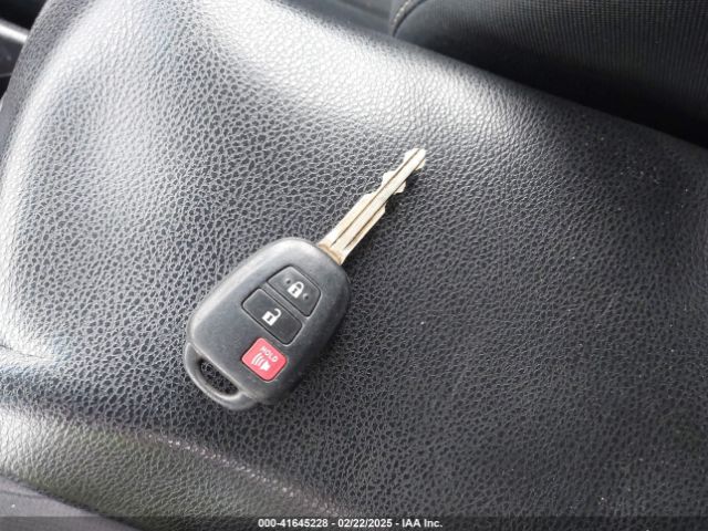 2T3WFREV9FW161453 Toyota Rav4 Xle