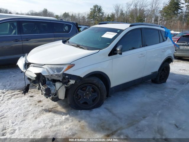 JTMBFREV1HJ146865 Toyota RAV4 LE