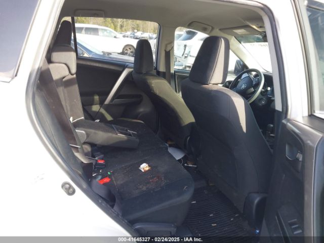 JTMBFREV1HJ146865 Toyota RAV4 LE
