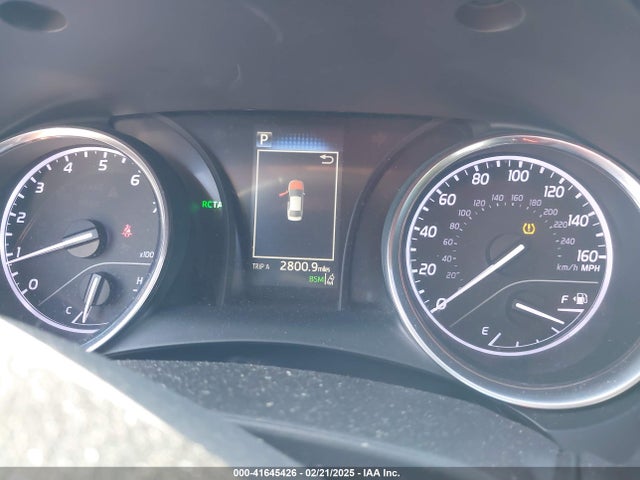 4T1B11HKXJU147997 Toyota CAMRY SE