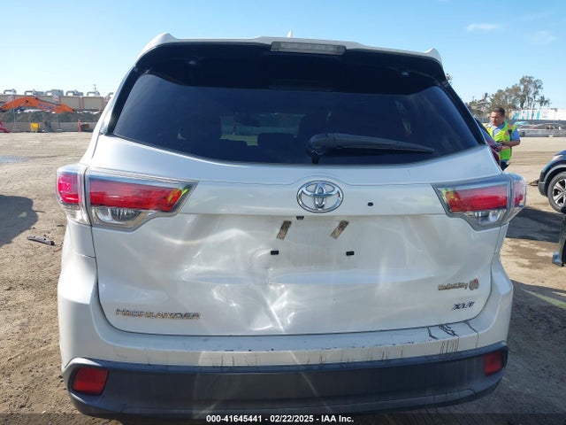 5TDKKRFH6GS153011 Toyota Highlander Xle V6