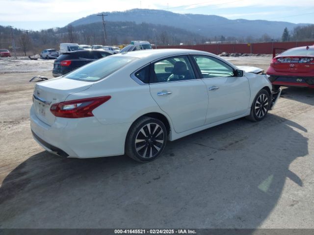 2018 NISSAN ALTIMA 1N4AL3AP2JC283287 Photo 3